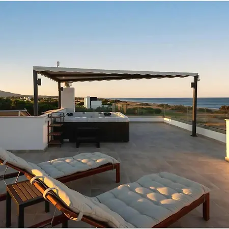 Villas Patricia Close To Beach Gennadi